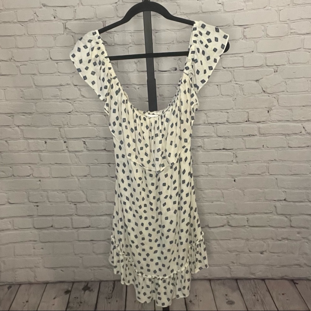 Misa Los Angeles Printed Cream Ruffle Mini Dress with off Shoulder Sleeves Small